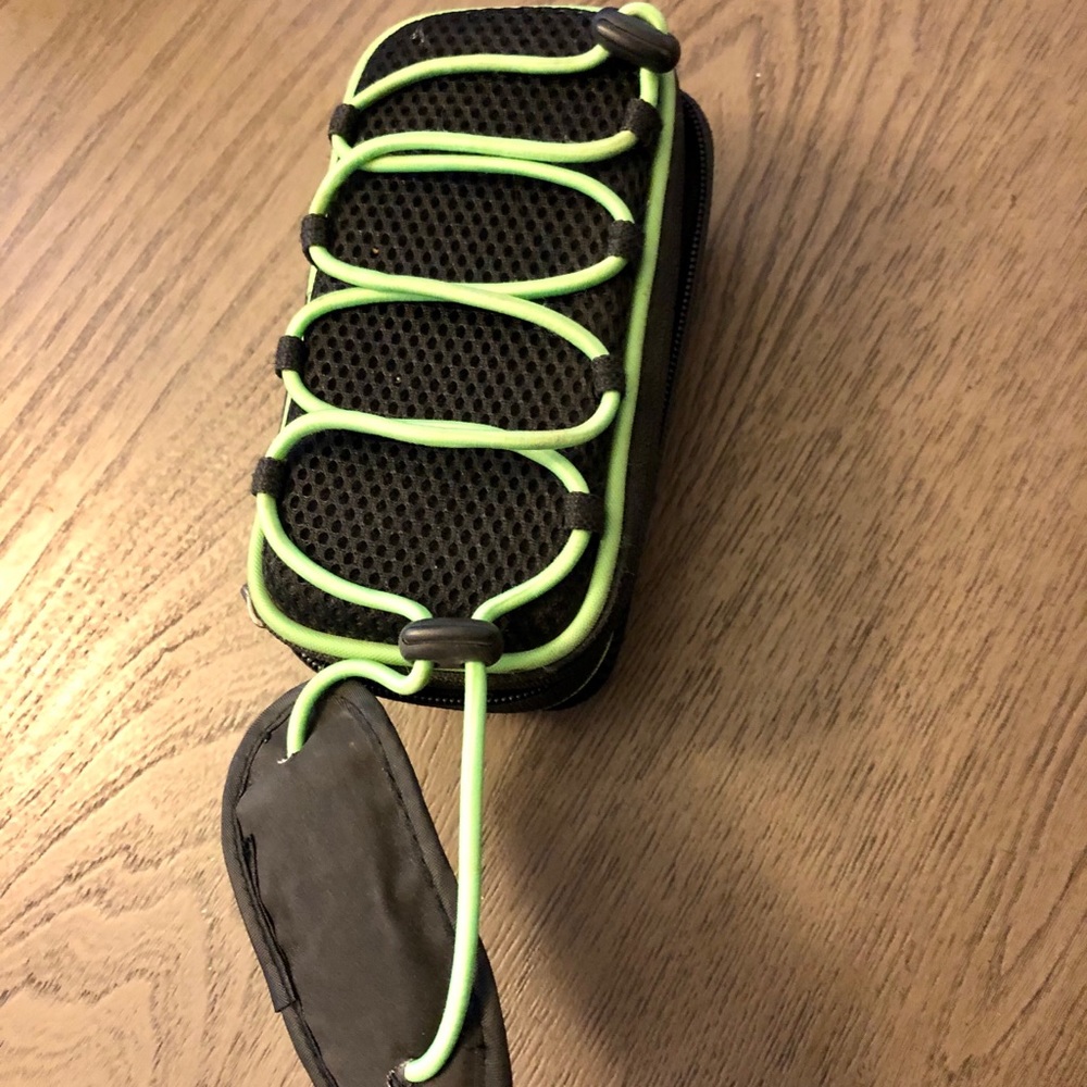 Goal Zero Rock Out Rechargeable Portable Grn Speak